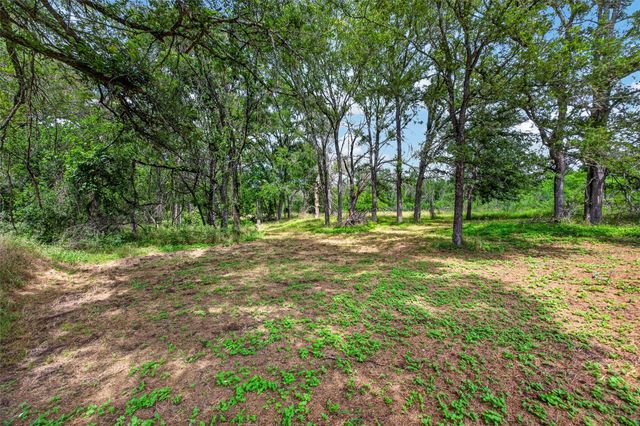 266 Beaver RD, Elgin, TX 78621