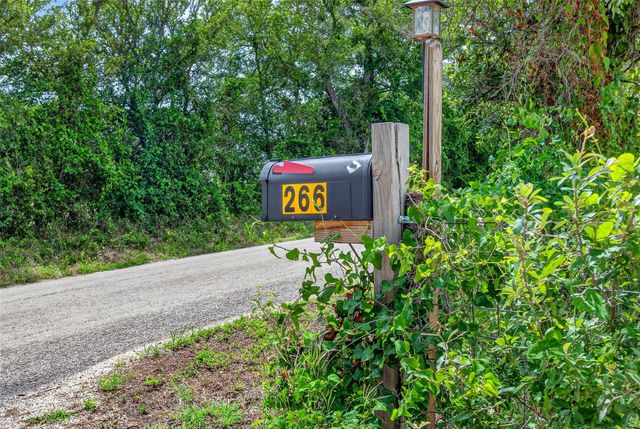 266 Beaver RD, Elgin, TX 78621