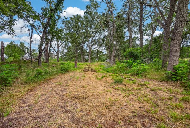 266 Beaver RD, Elgin, TX 78621