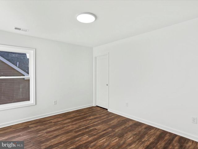 615 N WESTERN AVE, Martinsburg, WV 25404