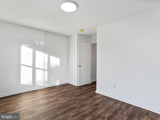 615 N WESTERN AVE, Martinsburg, WV 25404