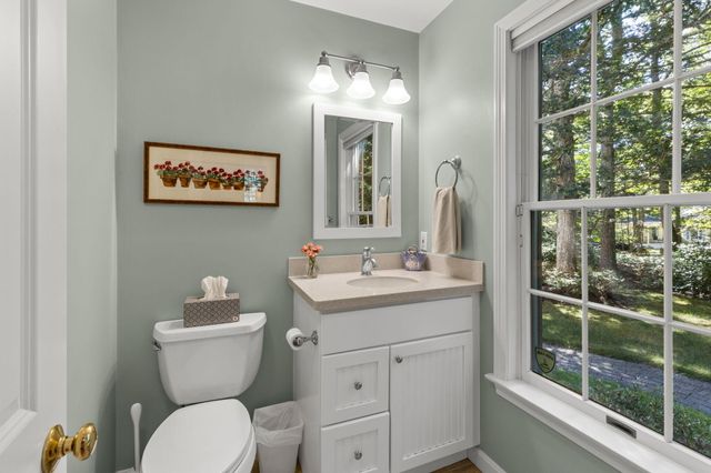 12 Pond Street, Brewster, MA 02631
