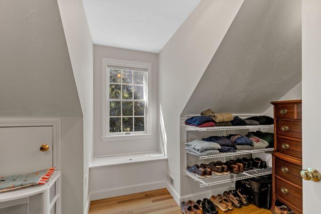 12 Pond Street, Brewster, MA 02631