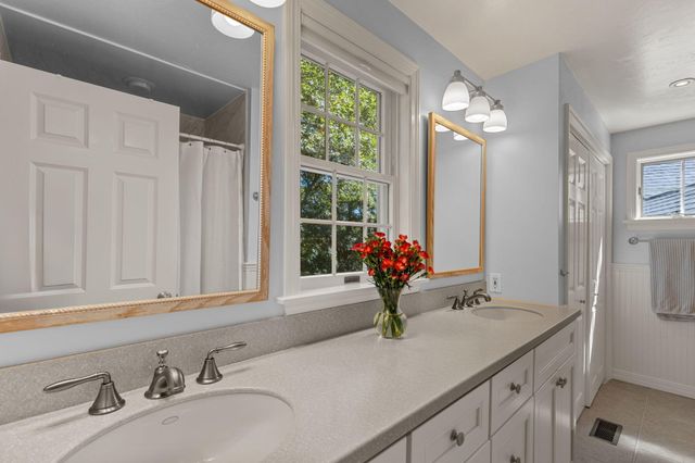 12 Pond Street, Brewster, MA 02631
