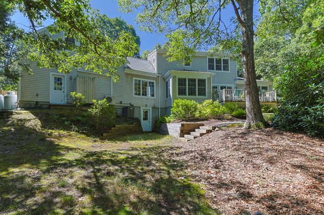 12 Pond Street, Brewster, MA 02631