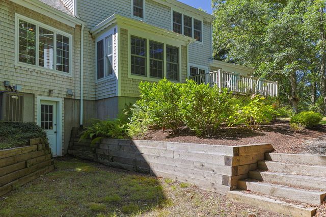 12 Pond Street, Brewster, MA 02631