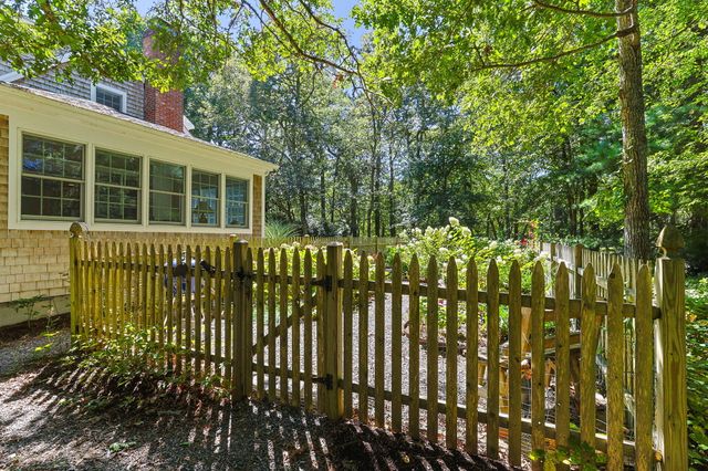 12 Pond Street, Brewster, MA 02631