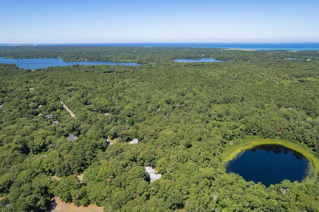 12 Pond Street, Brewster, MA 02631