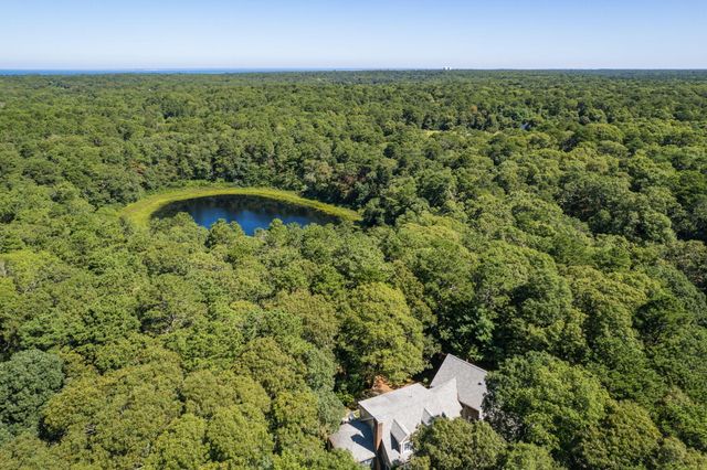 12 Pond Street, Brewster, MA 02631