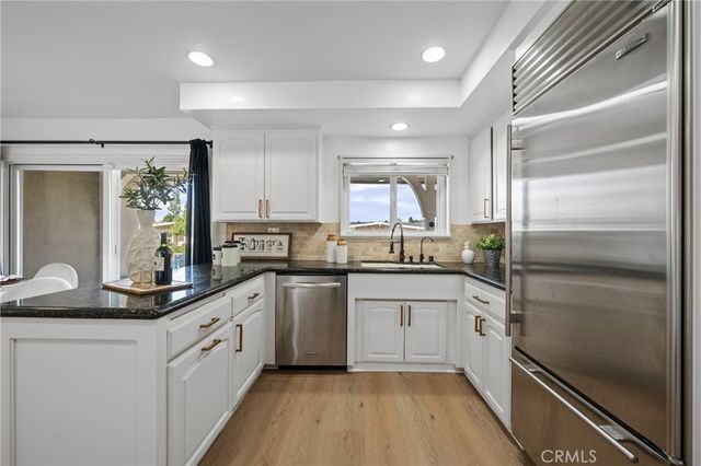 23000 Brenford, Woodland Hills, CA 91364