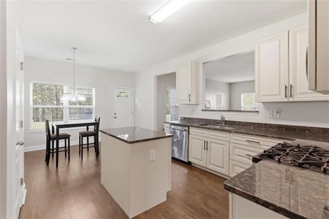 4925 Locherby Drive, Fairburn, GA 30213