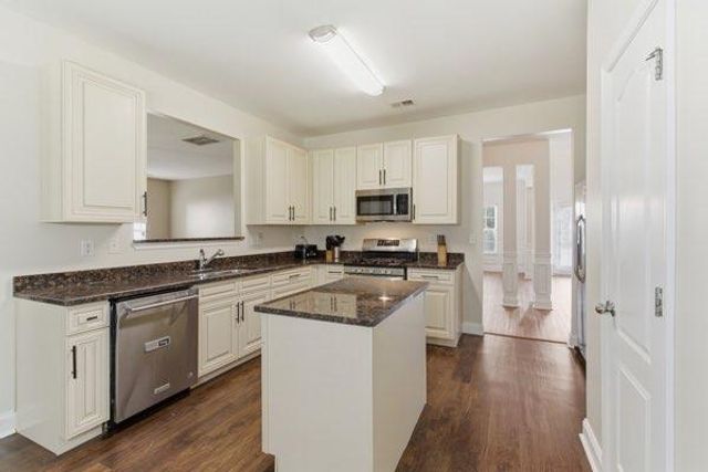 4925 Locherby Drive, Fairburn, GA 30213