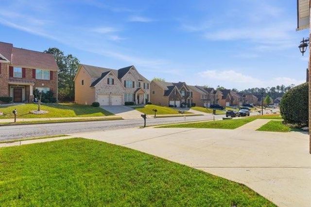 4925 Locherby Drive, Fairburn, GA 30213