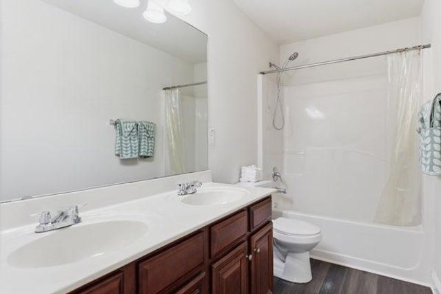 4925 Locherby Drive, Fairburn, GA 30213