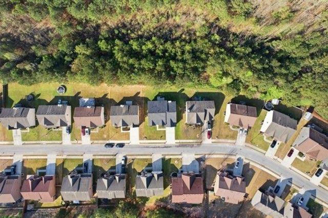 4925 Locherby Drive, Fairburn, GA 30213