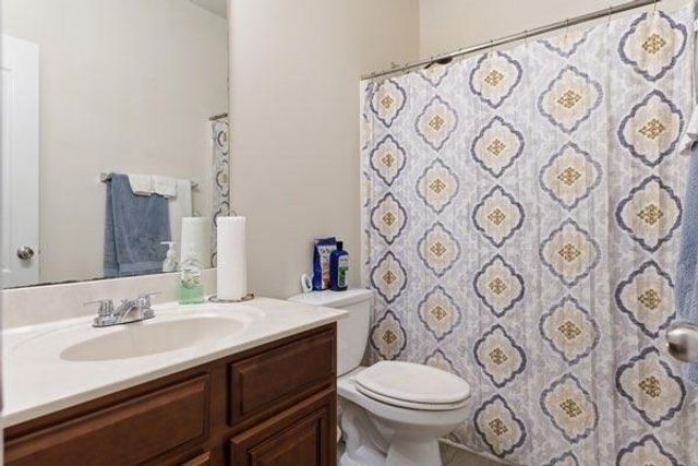 4925 Locherby Drive, Fairburn, GA 30213