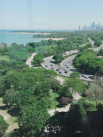 5801 N SHERIDAN Road 20D, Chicago, IL 60660