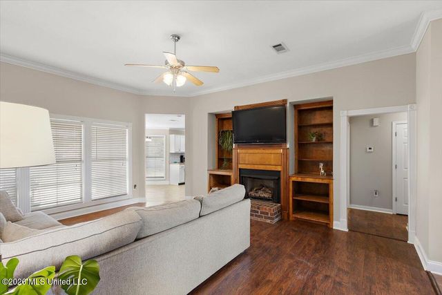 115 Ash Ridge Place, Pearl, MS 39208
