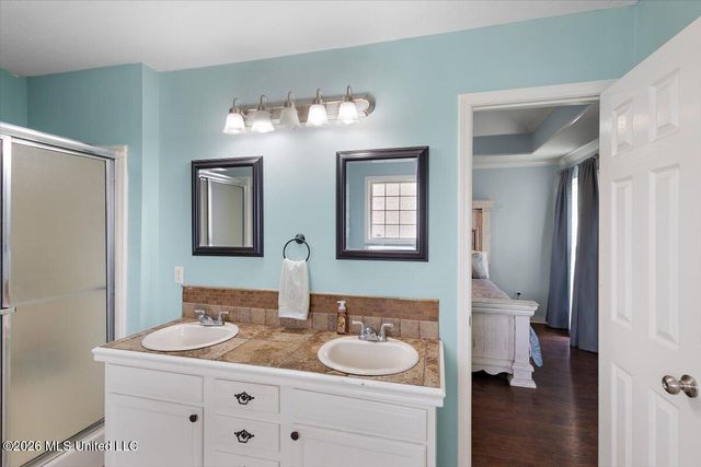 115 Ash Ridge Place, Pearl, MS 39208