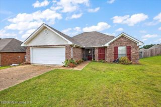 115 Ash Ridge Place, Pearl, MS 39208