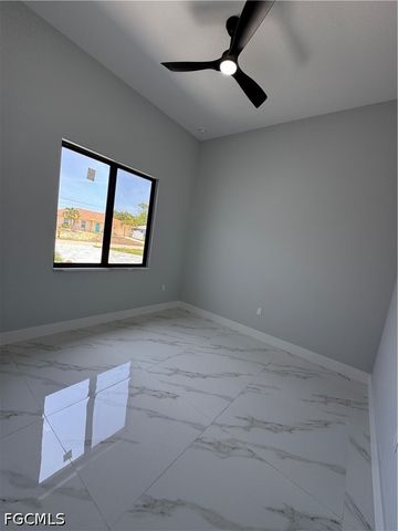 913 NE Juanita PL, Cape Coral, FL 33909