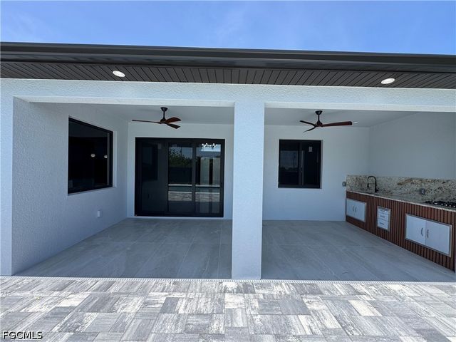 913 NE Juanita PL, Cape Coral, FL 33909