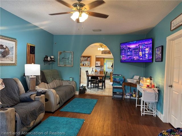 398 Virginia Street, Frostproof, FL 33843