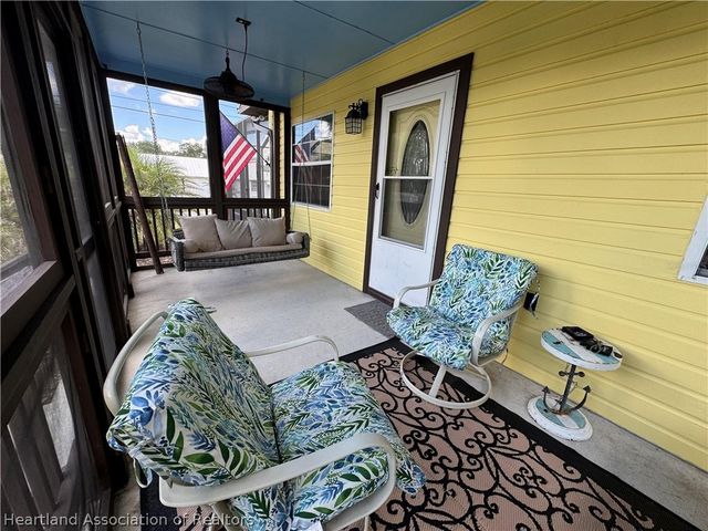 398 Virginia Street, Frostproof, FL 33843