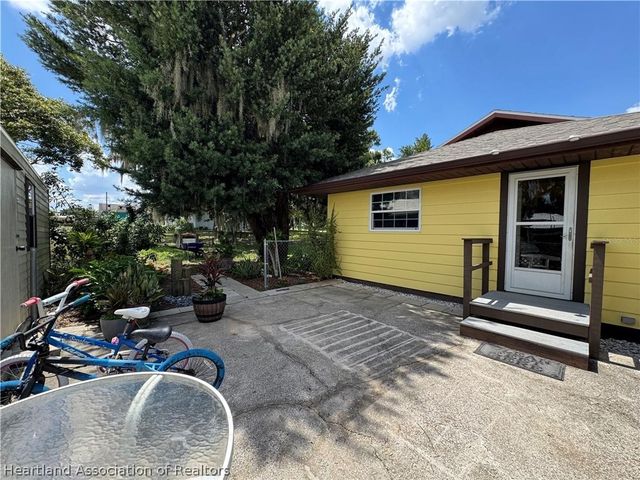 398 Virginia Street, Frostproof, FL 33843
