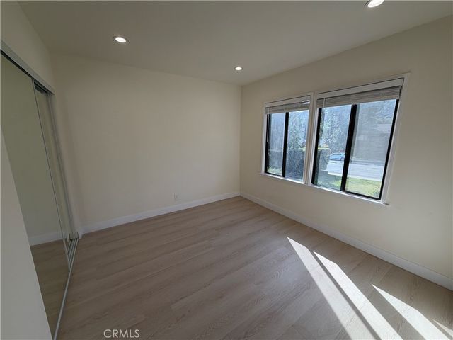 3357 Honolulu Avenue, La Crescenta, CA 91214