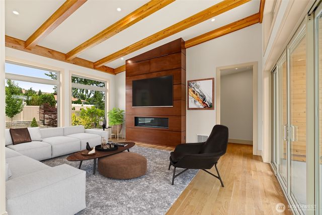 8 N 96th Avenue, Yakima, WA 98908