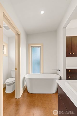 8 N 96th Avenue, Yakima, WA 98908