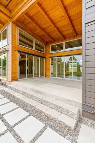 8 N 96th Avenue, Yakima, WA 98908