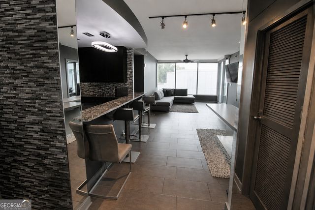 3338 Peachtree Road NE 401, Atlanta, GA 30326