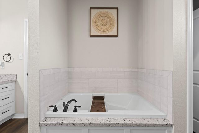 2175 Willowglen Drive, Beaumont, TX 77707