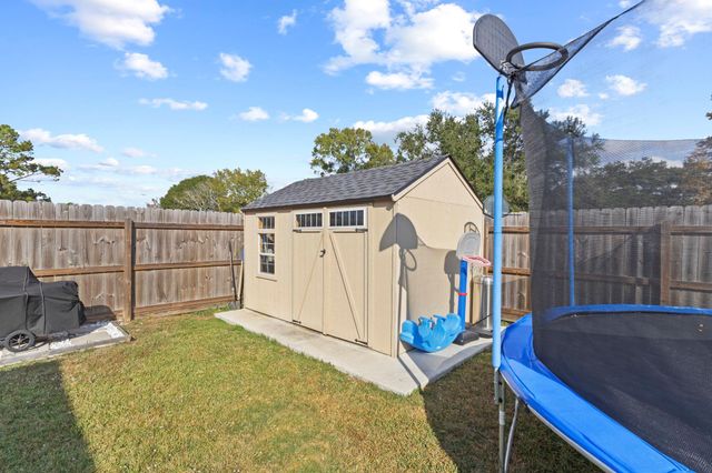 2175 Willowglen Drive, Beaumont, TX 77707