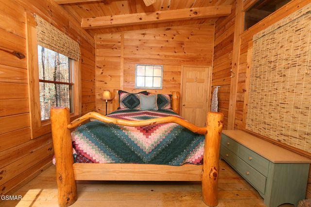 3030 Brothers Way, Sevierville, TN 37876