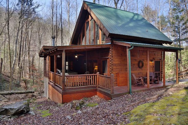 3030 Brothers Way, Sevierville, TN 37876