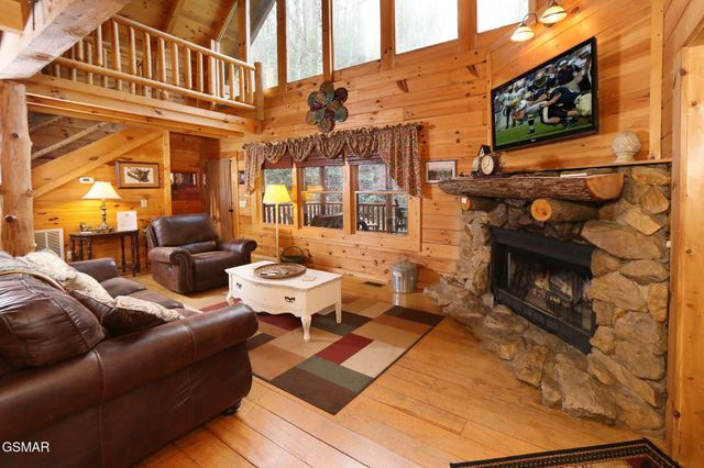 3030 Brothers Way, Sevierville, TN 37876