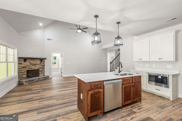 1685 Sewell Road, Grantville, GA 30220
