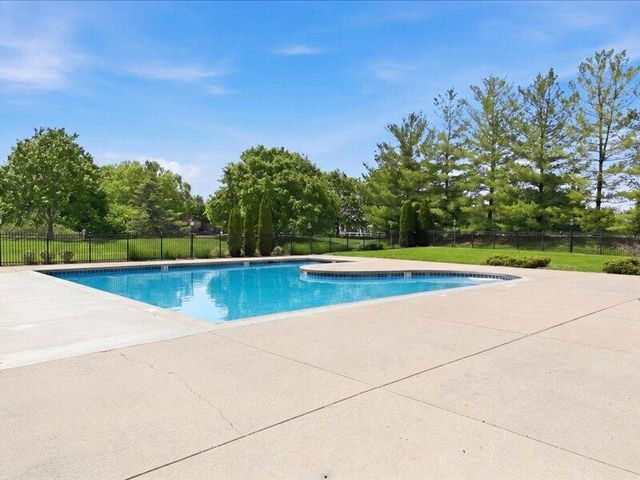 9526 Harpers Ferry Drive, Florence, KY 41042