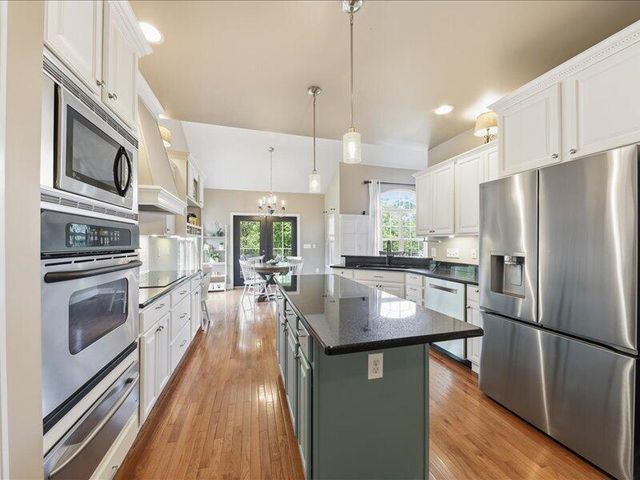 9526 Harpers Ferry Drive, Florence, KY 41042