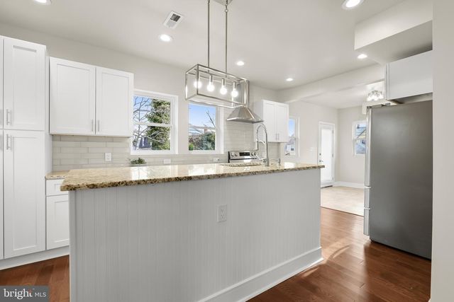 5403 HAMLET AVE, Baltimore, MD 21214