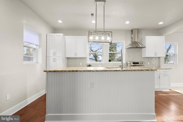 5403 HAMLET AVE, Baltimore, MD 21214