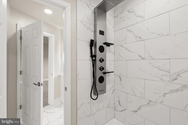 5403 HAMLET AVE, Baltimore, MD 21214