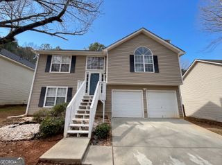2690 Rambling Way, Lithonia, GA 30058