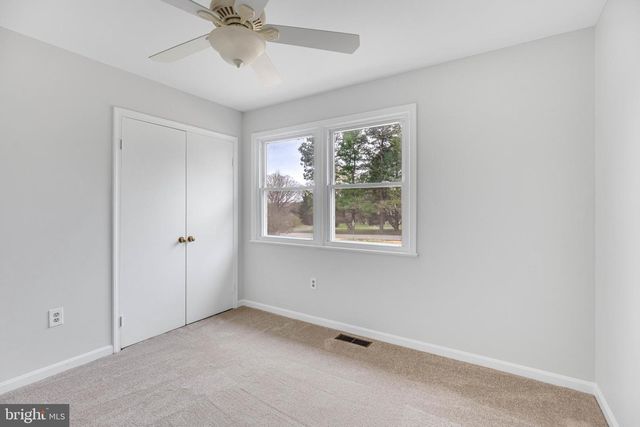 301 INGLESIDE DR, Fredericksburg, VA 22405