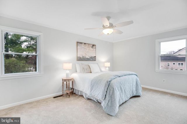 301 INGLESIDE DR, Fredericksburg, VA 22405