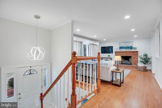 301 INGLESIDE DR, Fredericksburg, VA 22405
