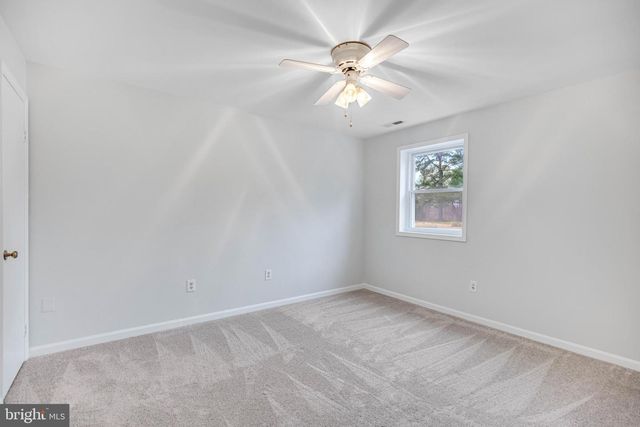 301 INGLESIDE DR, Fredericksburg, VA 22405